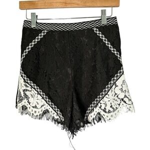 DO + BE Lace Hot Pants Size Medium NWT